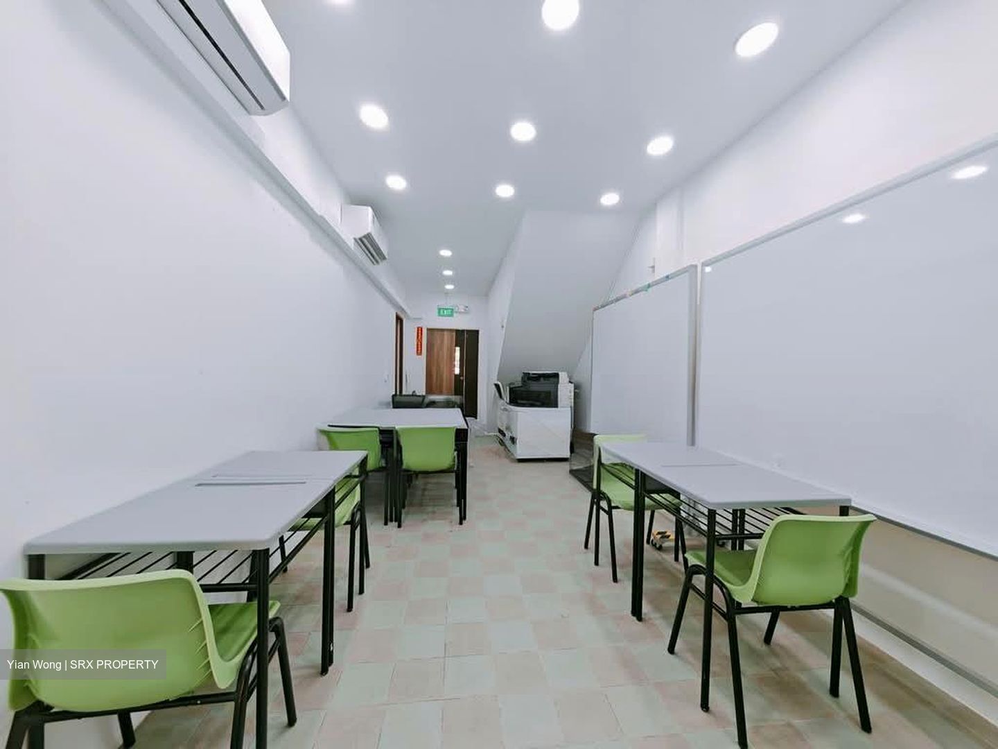 New Upper Changi Road (D16), Shop House #577054621